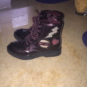 Girls boots Today Only 🔥🔥🔥